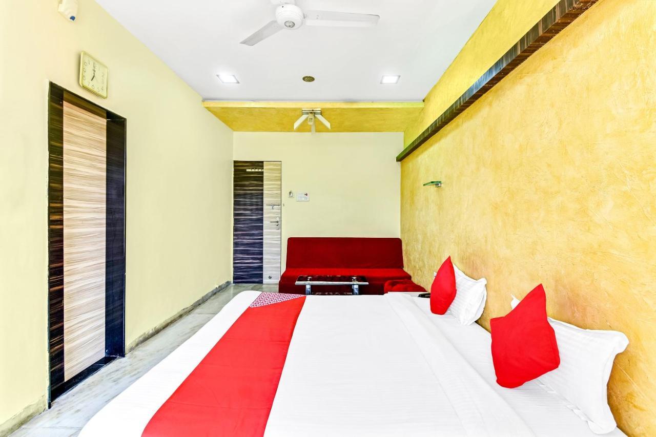 Oyo 61308 Hotel Rw International Hingoli 外观 照片