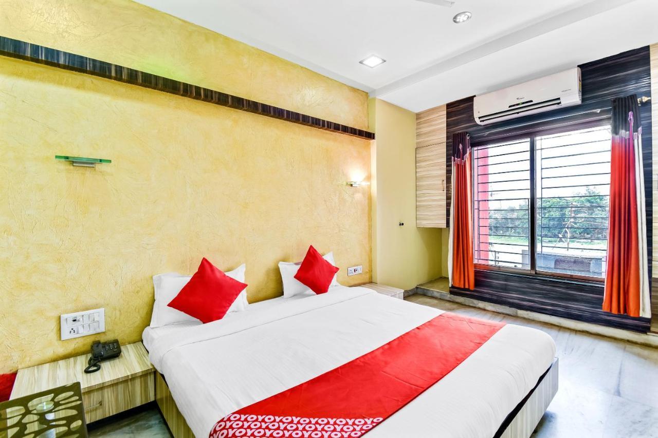 Oyo 61308 Hotel Rw International Hingoli 外观 照片