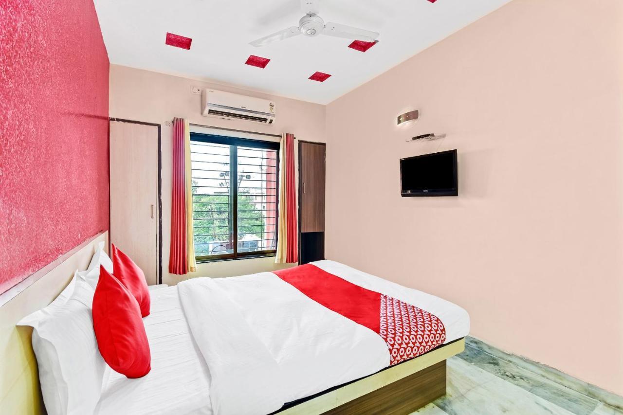 Oyo 61308 Hotel Rw International Hingoli 外观 照片