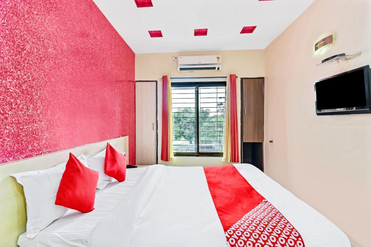 Oyo 61308 Hotel Rw International Hingoli 外观 照片